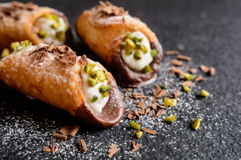 Cannoli - Sizilianische Cremerollen Rezept