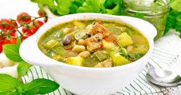 Soupe au Pistou (Provençalische Gemüsesuppe)