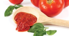 Grundrezept Tomatensauce für Pizza