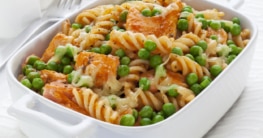 Pasta mit Lachs und Erbsen