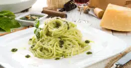Pasta mit Pesto alla genovese